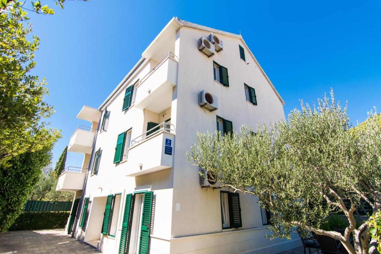 Apartments Rici Bol Zewnętrze zdjęcie