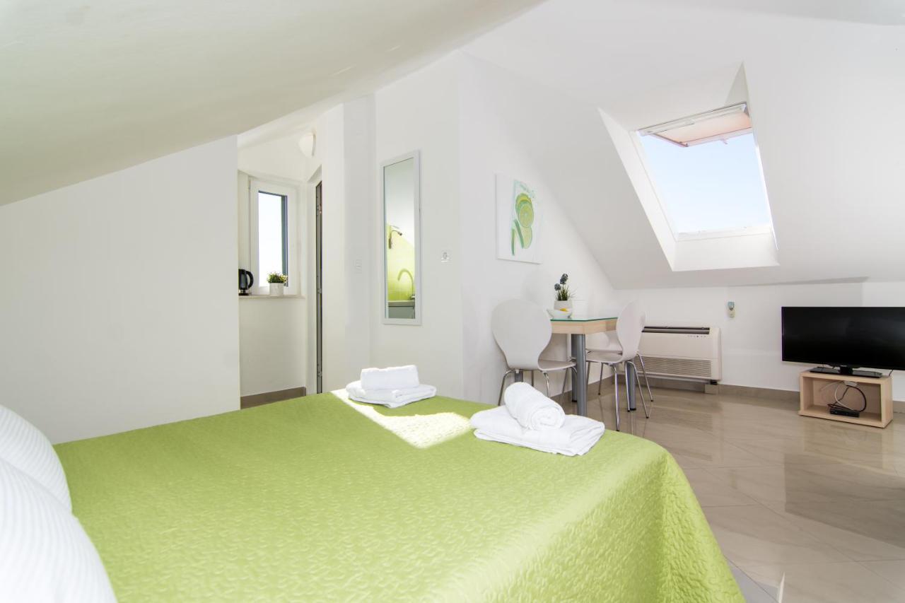 Apartments Rici Bol Zewnętrze zdjęcie