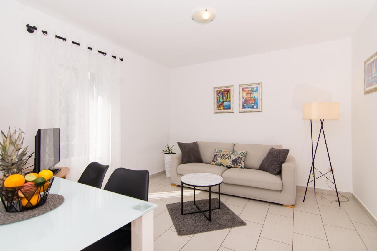 Apartments Rici Bol Zewnętrze zdjęcie
