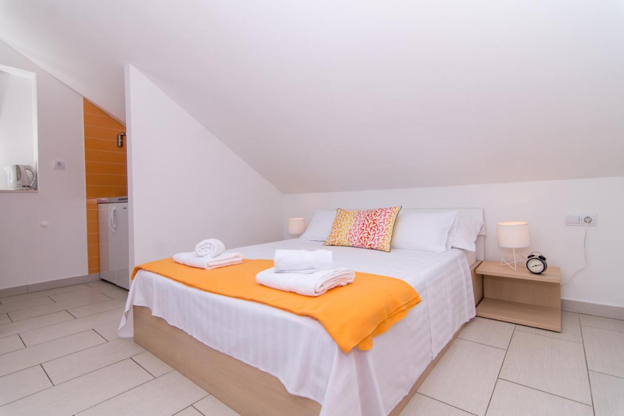 Apartments Rici Bol Zewnętrze zdjęcie